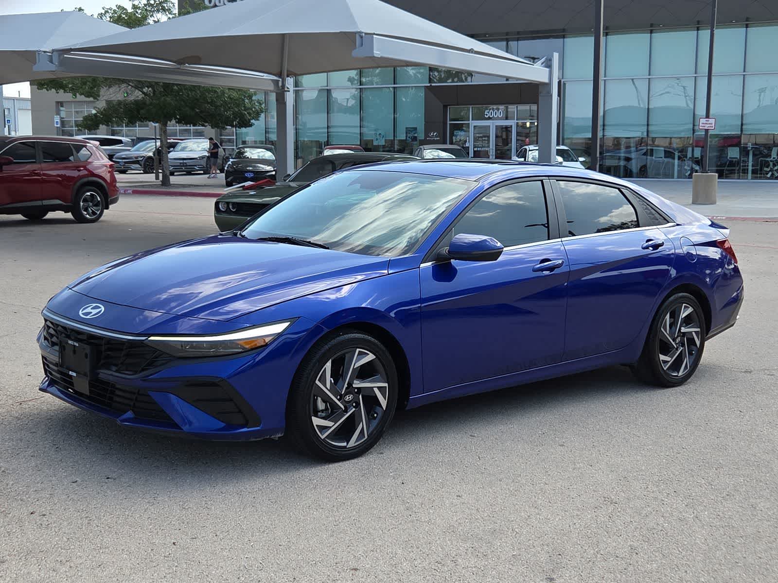 2025 Hyundai ELANTRA Limited