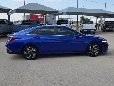 2025 Hyundai ELANTRA Limited