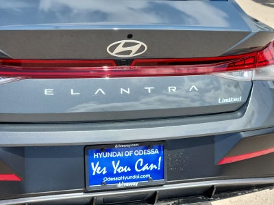 2025 Hyundai ELANTRA Limited