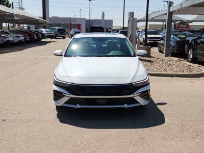 2025 Hyundai ELANTRA Limited