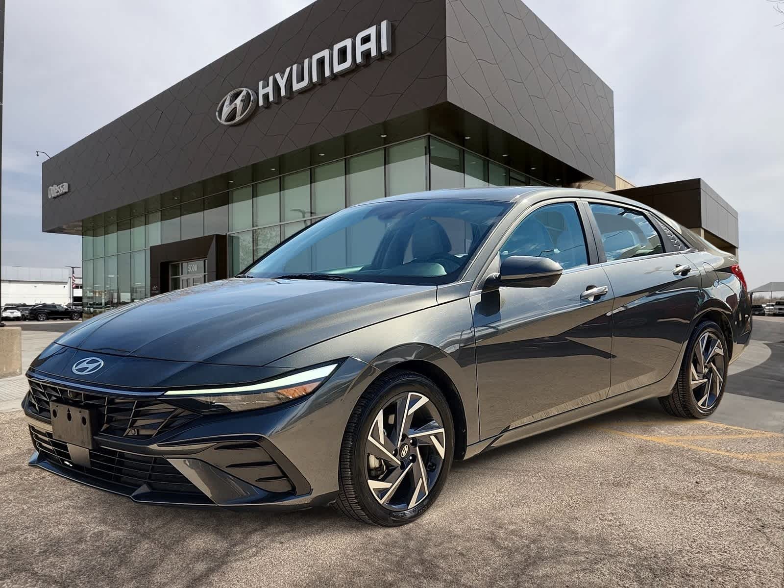 2024 Hyundai ELANTRA Limited