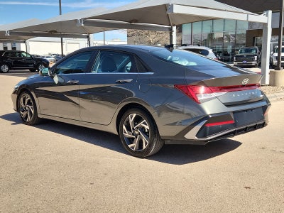 2024 Hyundai ELANTRA Limited