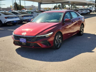 2025 Hyundai ELANTRA Limited