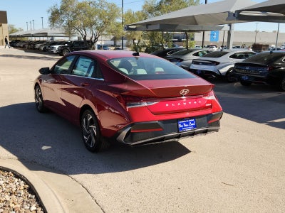 2025 Hyundai ELANTRA Limited