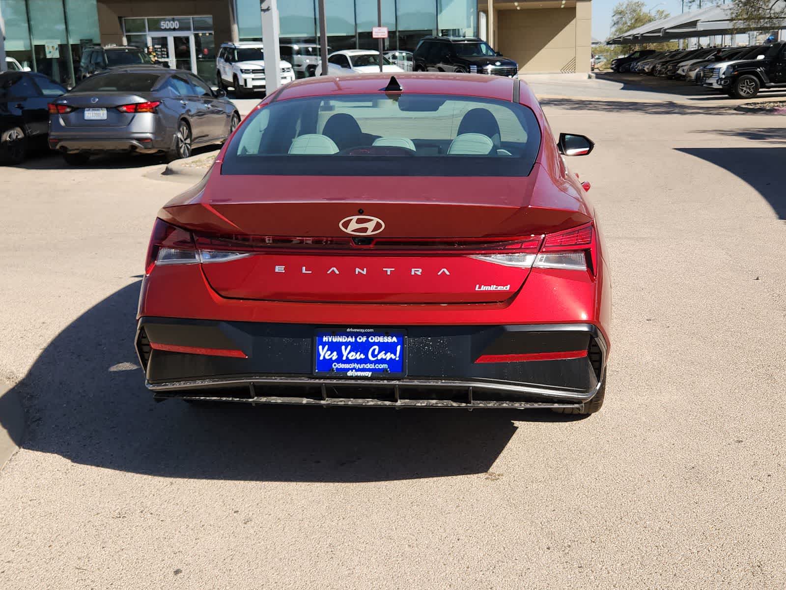 2025 Hyundai ELANTRA Limited
