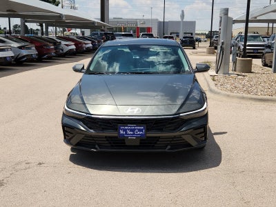 2025 Hyundai ELANTRA Limited