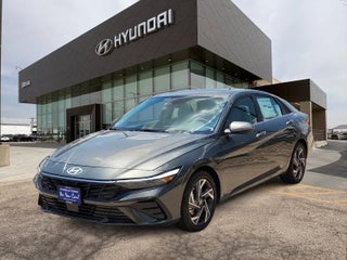 2025 Hyundai ELANTRA Limited