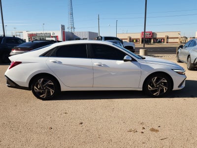 2025 Hyundai ELANTRA Limited