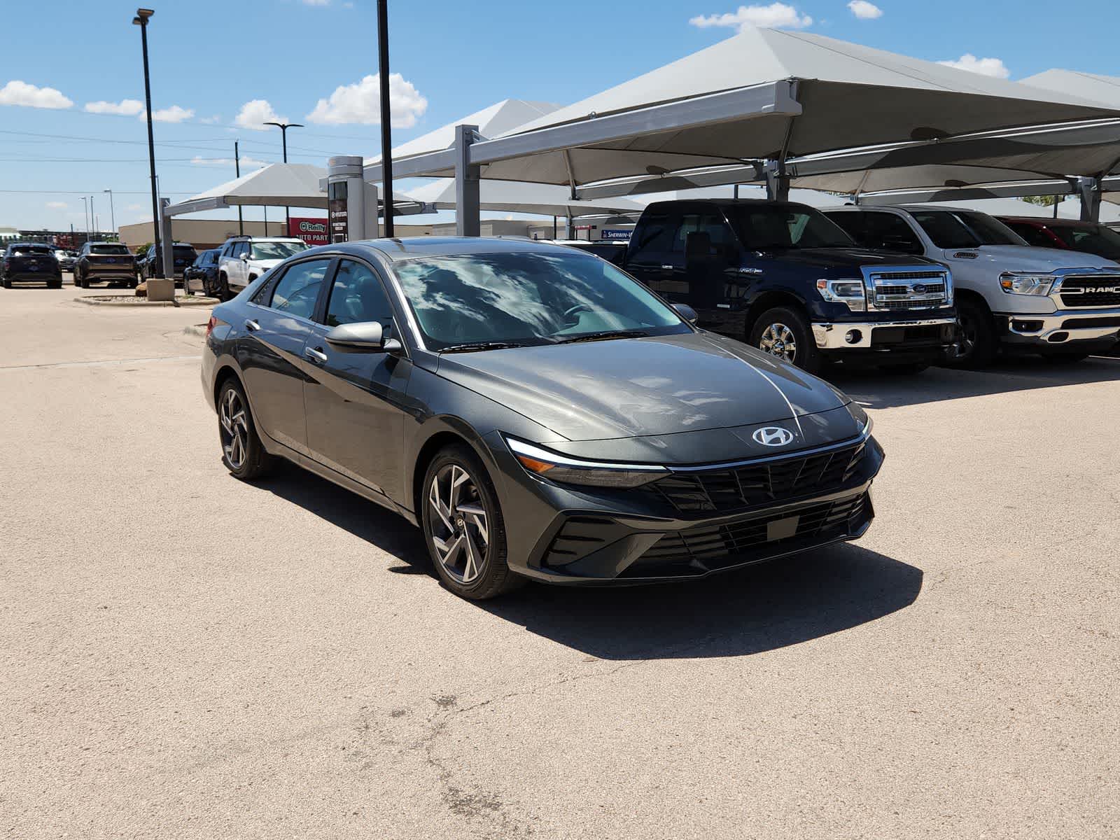 2025 Hyundai ELANTRA Limited