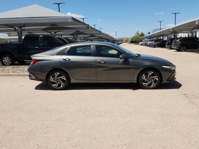 2025 Hyundai ELANTRA Limited