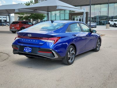 2025 Hyundai ELANTRA Limited