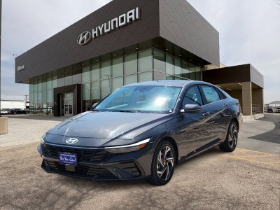 2025 Hyundai ELANTRA Limited