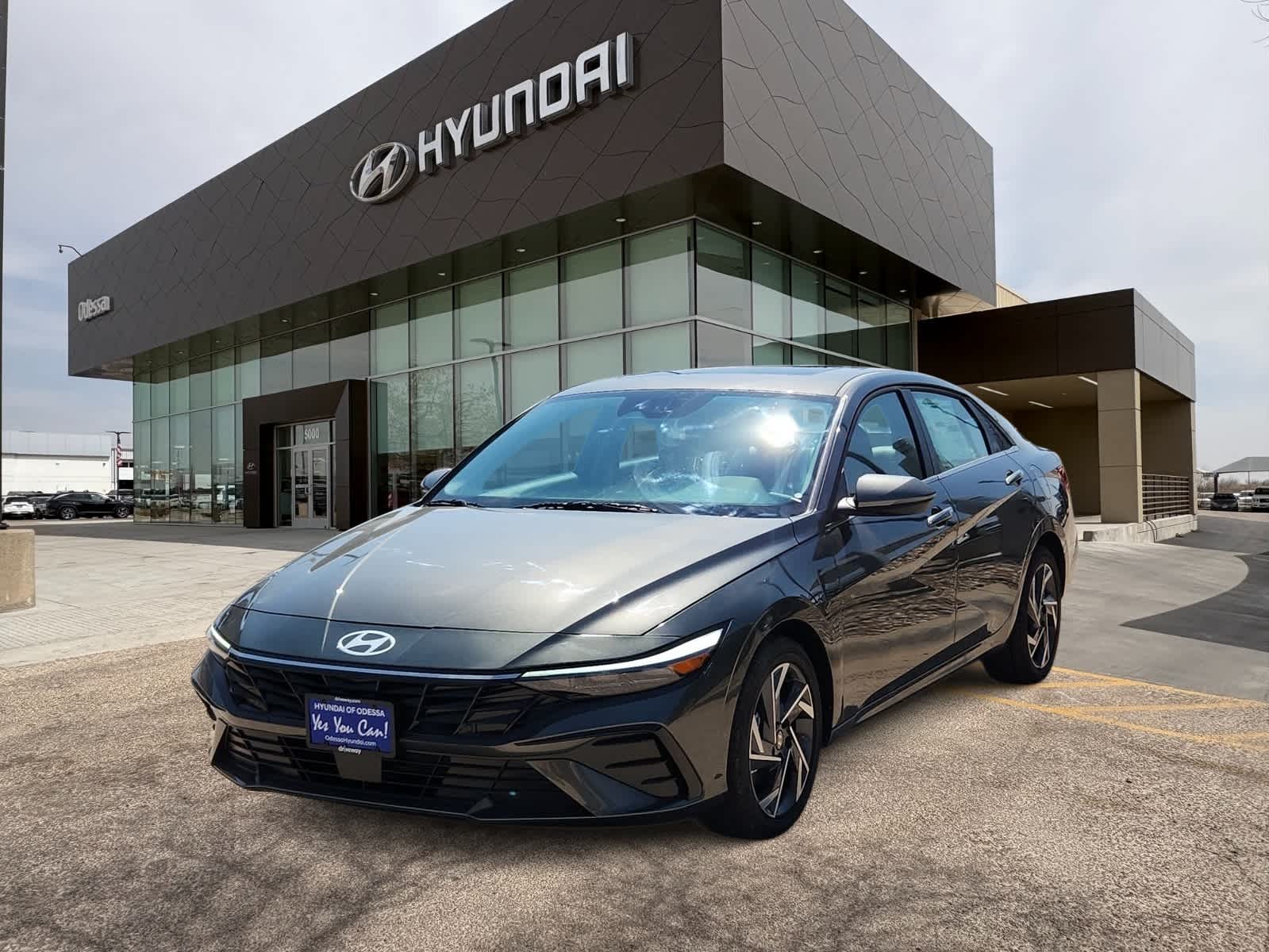 2025 Hyundai ELANTRA Limited