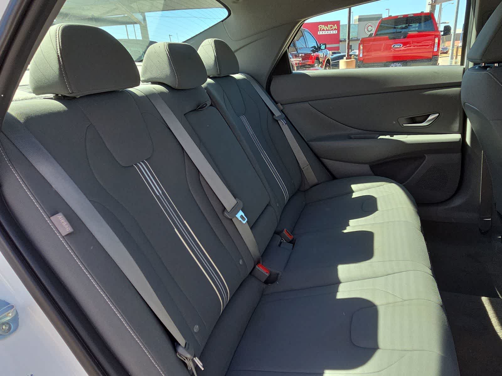 2025 Hyundai ELANTRA SEL Convenience
