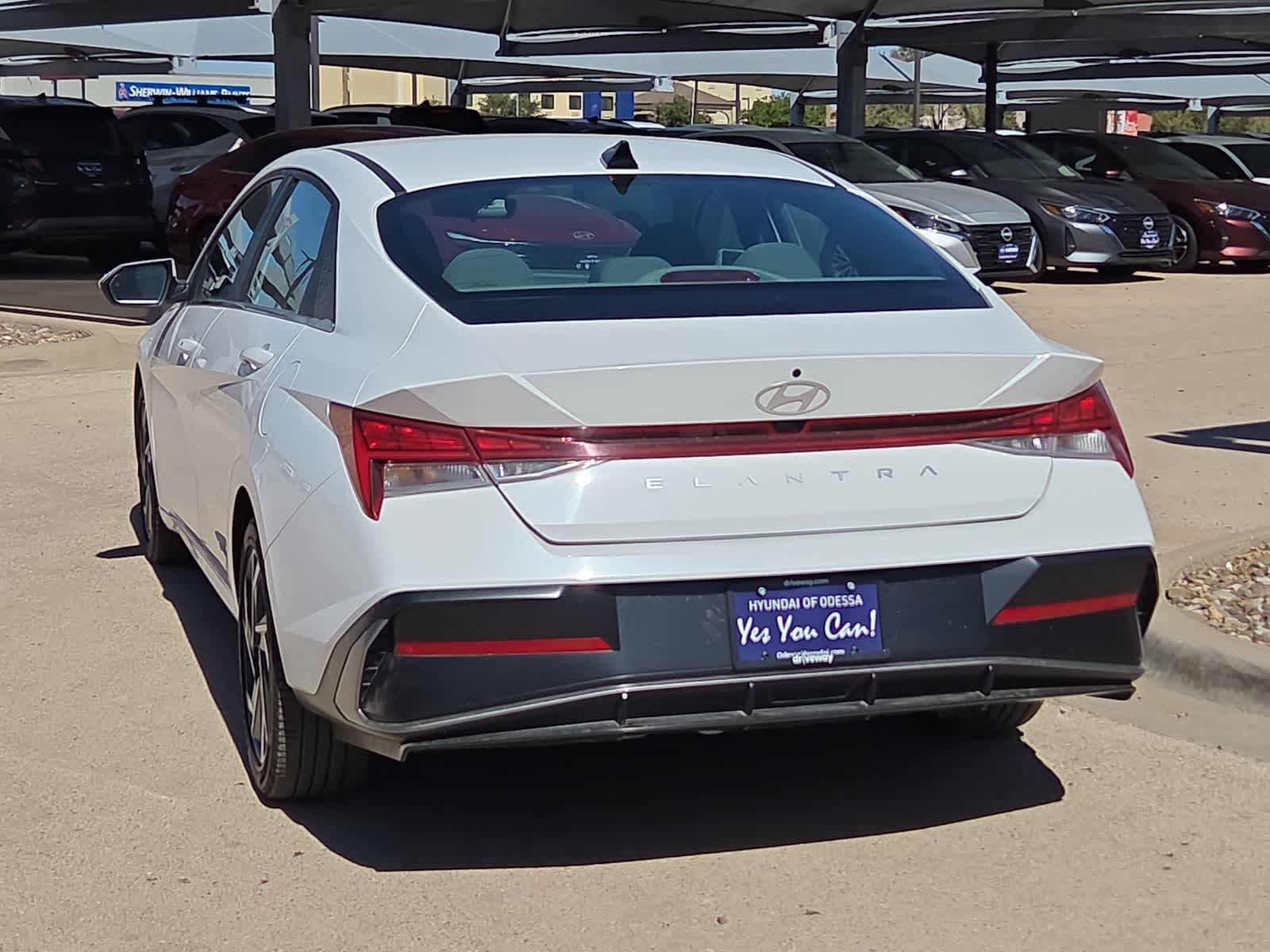 2025 Hyundai ELANTRA SEL Convenience