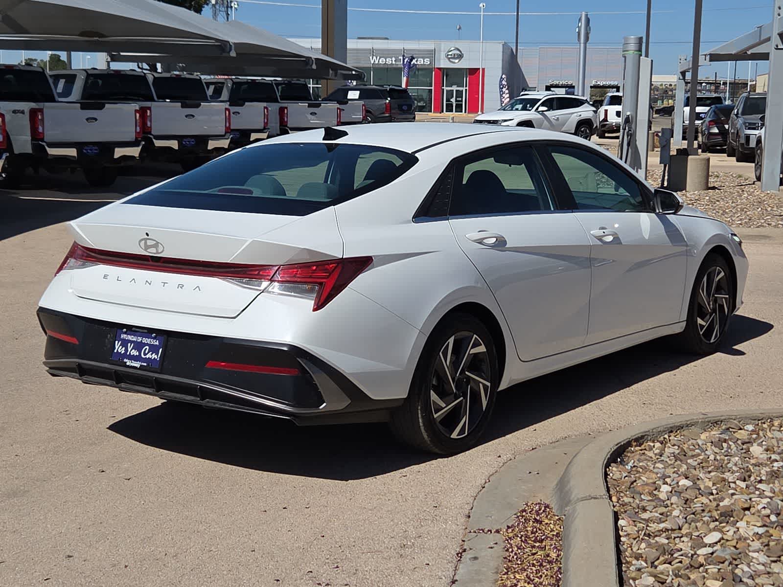 2025 Hyundai ELANTRA SEL Convenience