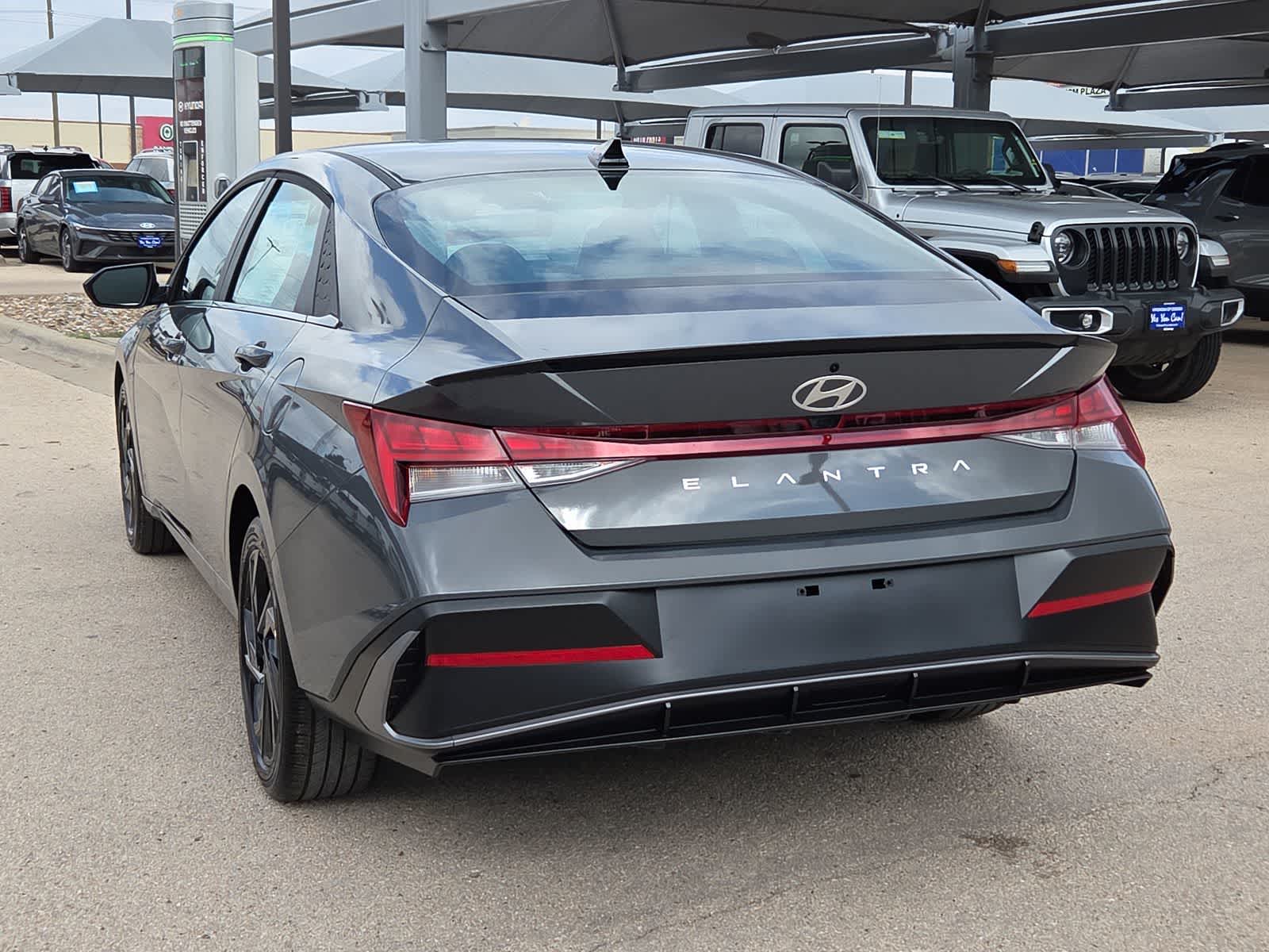2026 Hyundai ELANTRA SEL Sport Premium