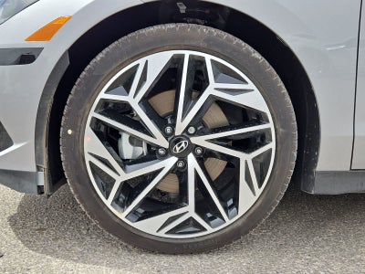 2025 Hyundai IONIQ 6 SEL