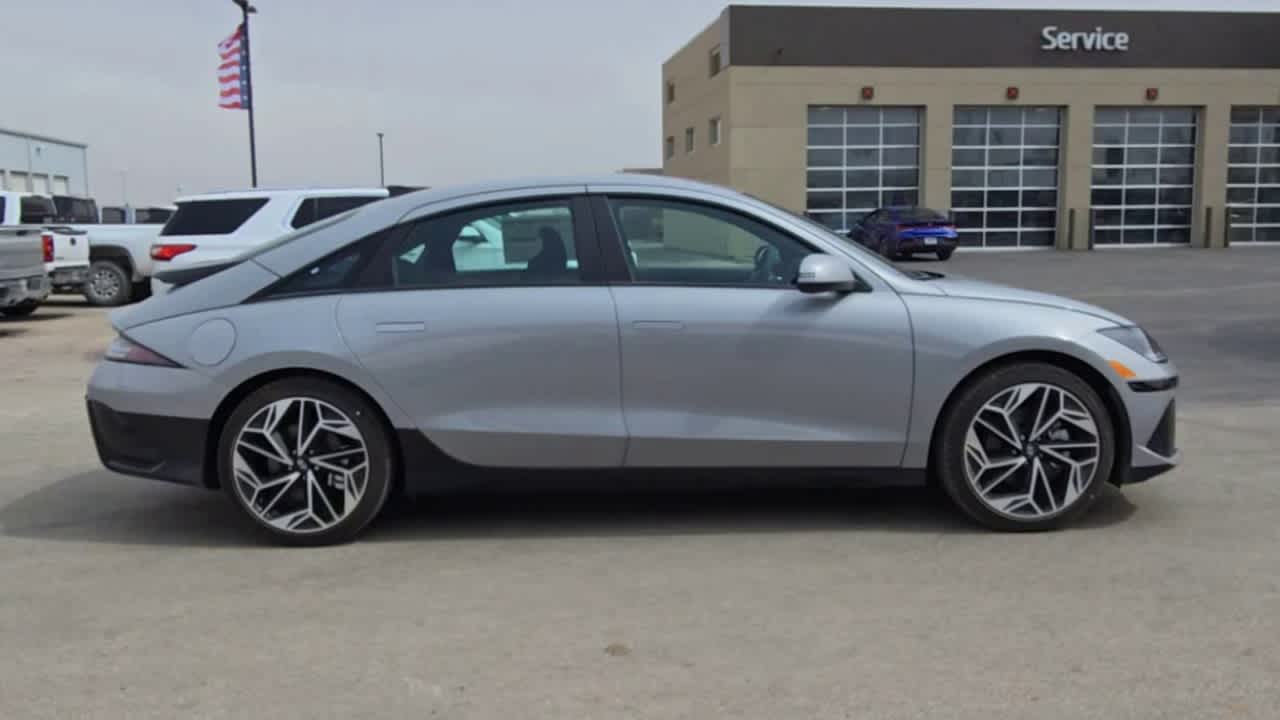 2025 Hyundai IONIQ 6 SEL