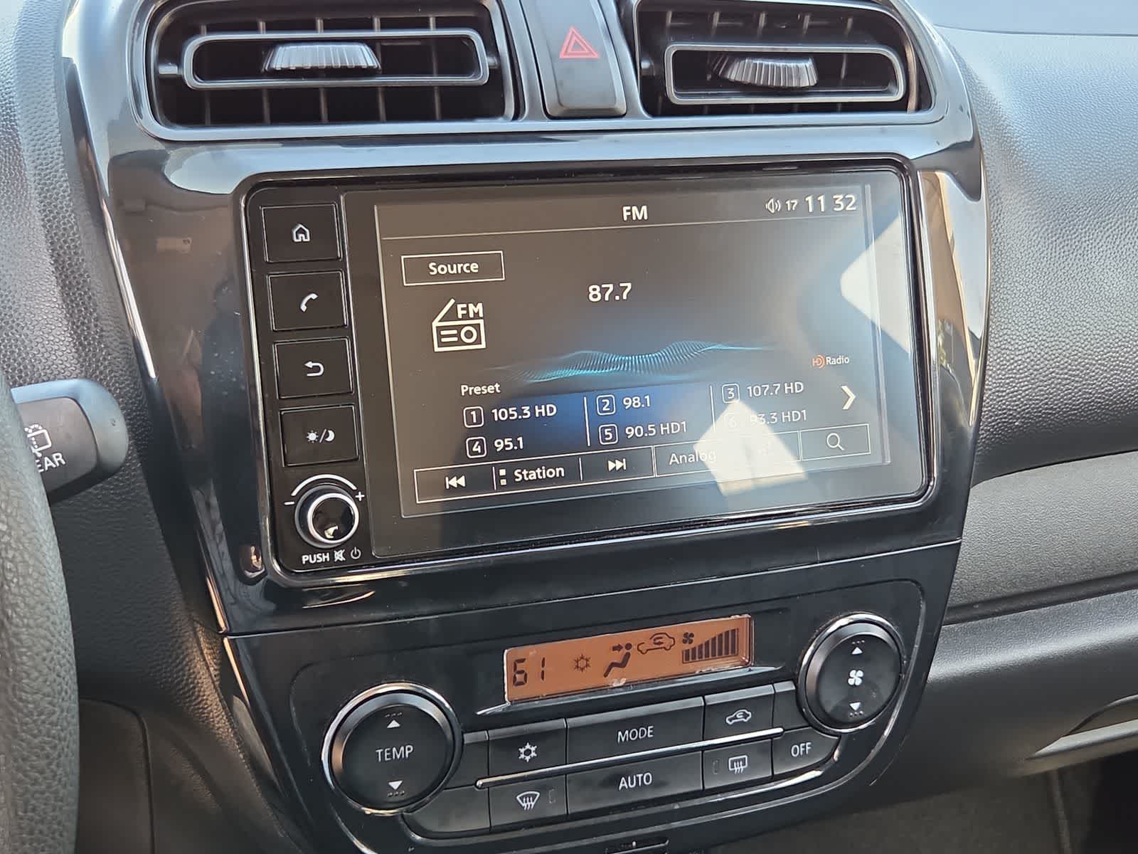 2024 Mitsubishi Mirage ES
